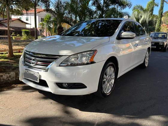 NISSAN SENTRA 2.0 SL 16V FLEX 4P AUTOMÁTICO NISSAN SENTRA 2.0 SL 16V FLEX 4P AUTOMÁTICO